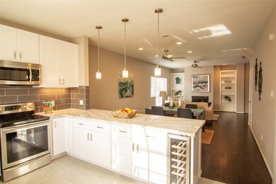 2100 Huldy St unit 8, Houston, TX 77019 - photo 2