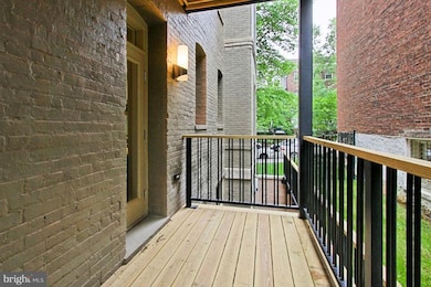 1811 Wyoming Ave NW unit 2, Washington, DC 20009 - photo 7