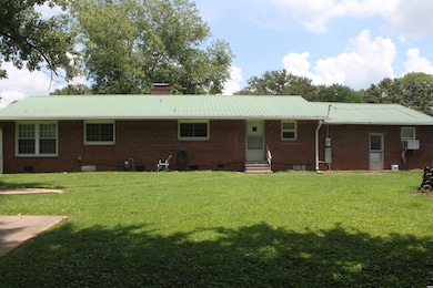 724 Morrow St, Dresden, TN 38225 - photo 5