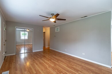 3601 Bobwhite Ln, Rolling Meadows, IL 60008 - photo 7