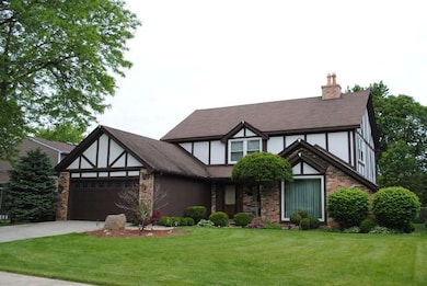 1851 Fairoak Rd, Naperville, IL 60565 - photo 3