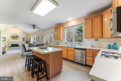 804 Waverly Rd, Kennett Square, PA 19348 - photo 3