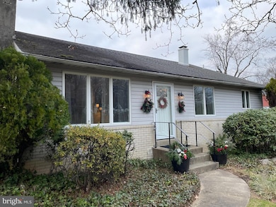 2400 Edge Hill Rd, Huntingdon Valley, PA 19006 - photo 2