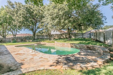 1109 Clear View Dr, Bedford, TX 76021 - photo 6