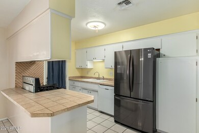 4012 W Puget Ave, Phoenix, AZ 85051 - photo 5