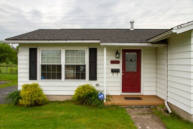 318 Roosevelt St, Exeter, PA 18643 - photo 2