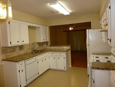 7907 Salge Dr, Houston, TX 77040 - photo 3