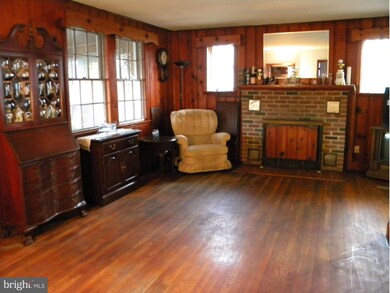 1256 Rock Hill Rd, Pasadena, MD 21122 - photo 2