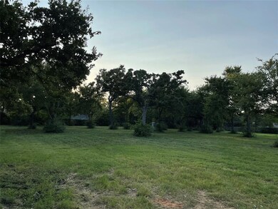 2303 Conway Ln, Denton, TX 76205 - photo 4