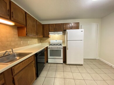 383 Huse Rd unit 20, Manchester, NH 03103 - photo 3