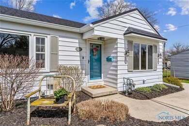 242 E Yates Ave, Findlay, OH 45840 - photo 2