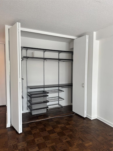 The Blue Building unit 1K, Bronx, NY 10463 - photo 3