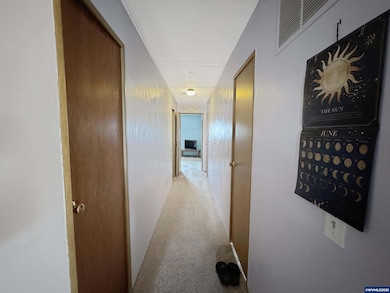 5422 Portland Rd NE unit 8 Rd NE, Salem, OR 97305 - photo 7