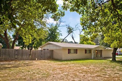 8306 Cambridge Rd, Tyler, TX 75703 - photo 3