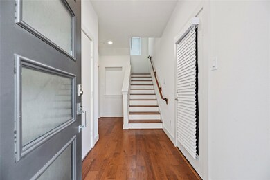 9611 Marlive Ln unit D, Houston, TX 77025 - photo 4