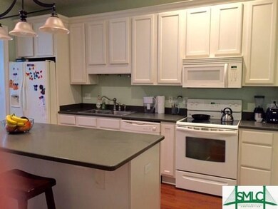 523 E Broad St, Savannah, GA 31401 - photo 3