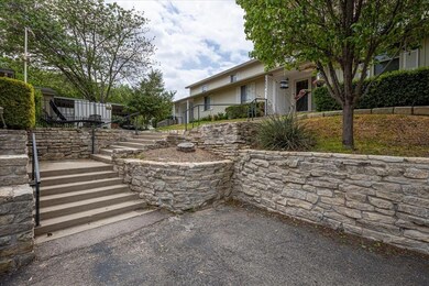 Entry and steps to townhome from northside