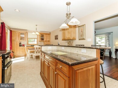 250 Midway Dr, Morrisville, PA 19067 - photo 6