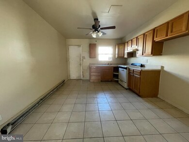 3502 E Lombard St, Baltimore, MD 21224 - photo 4