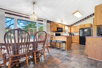 7128 Milhouse Rd, Indianapolis, IN 46221 - photo 6