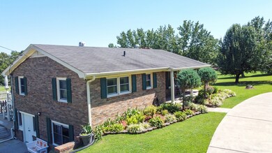 2535 Hurricane Loop, Tennessee Ridge, TN 37178 - photo 2