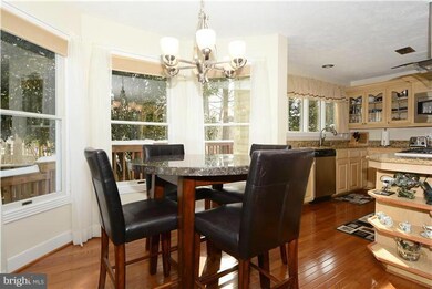 5350 Anvil Ct, Fairfax, VA 22030 - photo 6