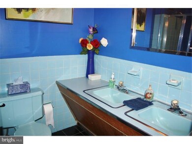 317 Copples Ln, Wallingford, PA 19086 - photo 7