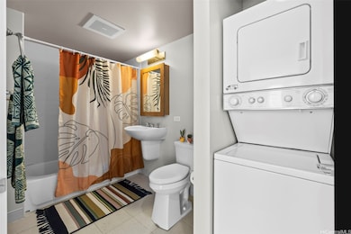 Full bath with in-unit laundry