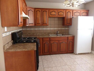 9831 N 15th Ave, Phoenix, AZ 85021 - photo 2