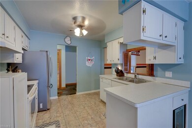 29344 Laurel Ln, Wickliffe, OH 44092 - photo 6