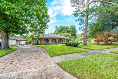 5918 Bent Bough Ln, Houston, TX 77088 - photo 6