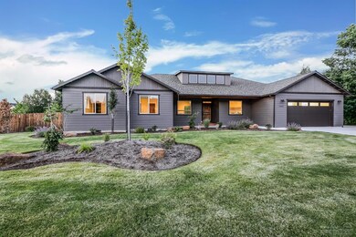 20940 Vail Run Ct, Bend, OR 97702 - photo 2