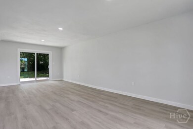 Living Room/Dining combo