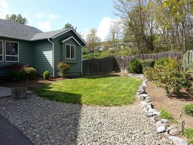 10 SW Western Ave, Grants Pass, OR 97526 - photo 2