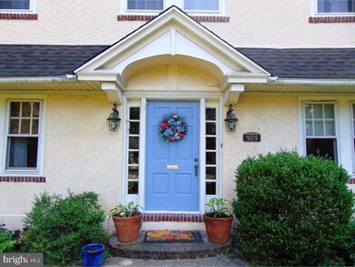 909 Westdale Ave, Swarthmore, PA 19081 - photo 2