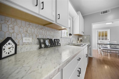 411 3rd St, Dequincy, LA 70633 - photo 6