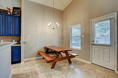 31602 Regal Park Ct, Conroe, TX 77385 - photo 7