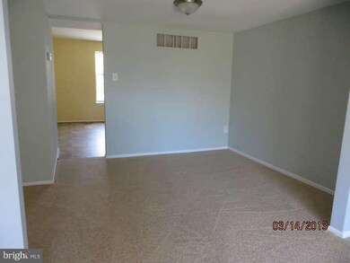 10609 High Beam Ct, Columbia, MD 21044 - photo 5