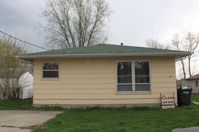 201 W Locust St, Three Oaks, MI 49128 - photo 4