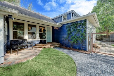 1011 Ridgeley Dr, Houston, TX 77055 - photo 3