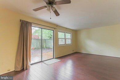 12006 Dove Cir, Laurel, MD 20708 - photo 7