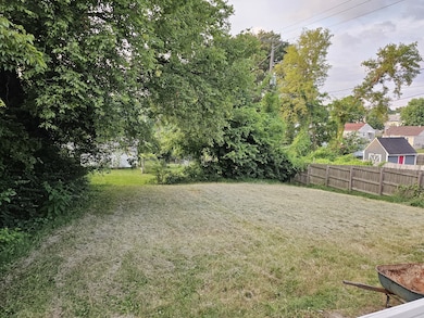 1105 Crossland Ave unit A, Clarksville, TN 37040 - photo 2