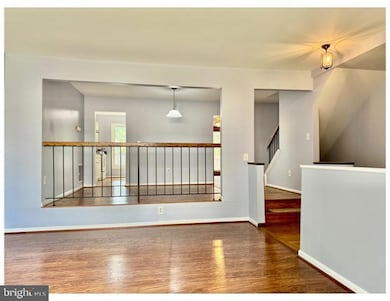 10 Meadow Grass Ct, Gaithersburg, MD 20878 - photo 3