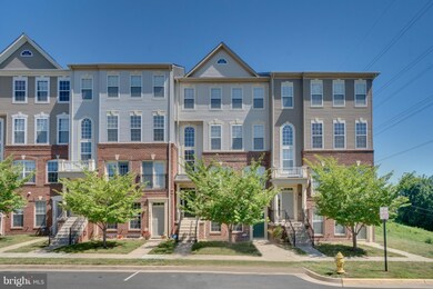 15787 John Diskin Cir unit 95, Woodbridge, VA 22191 - photo 2