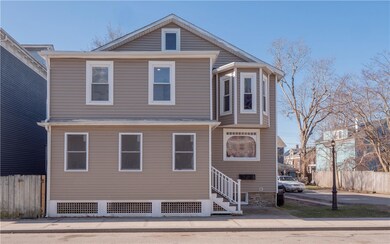 8 Pleasant St unit 2, Newport, RI 02840 - photo 2