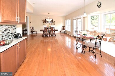 16057 Hayes Ln, Woodbridge, VA 22191 - photo 4