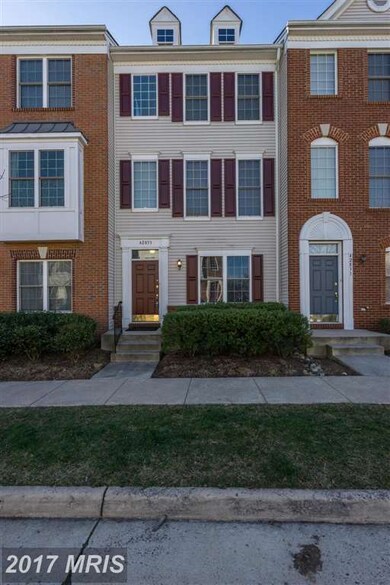 42833 Sykes Terrace, Chantilly, VA 20152 - photo 2