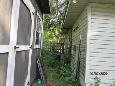 26 Deloriss Dr, Crawfordville, FL 32327 - photo 4