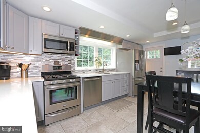 523 Ridley Cir, Morton, PA 19070 - photo 5