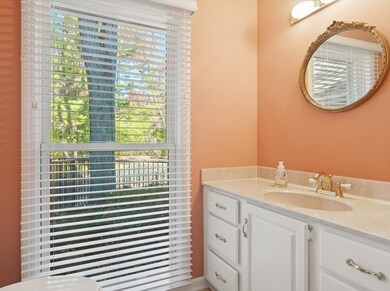 205 Bradford Ct, Lake Bluff, IL 60044 - photo 5